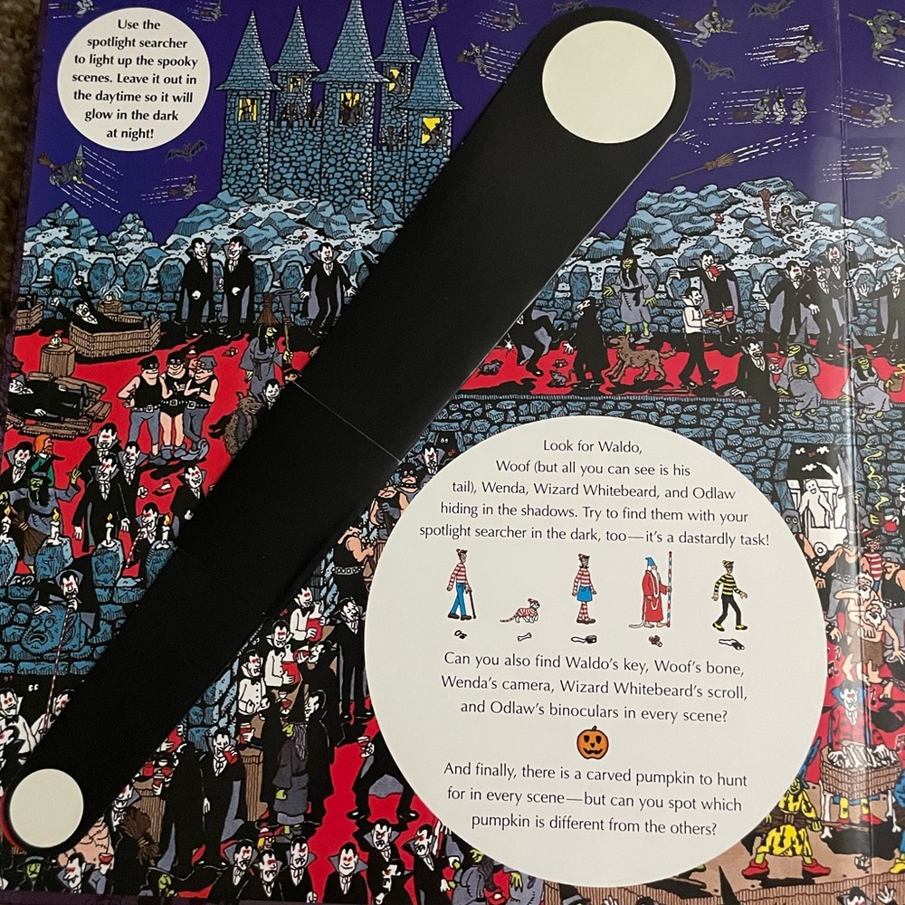 Where's Waldo? Spooky Spotlight Search Hardback Book 📖 - Picture 2 of 4